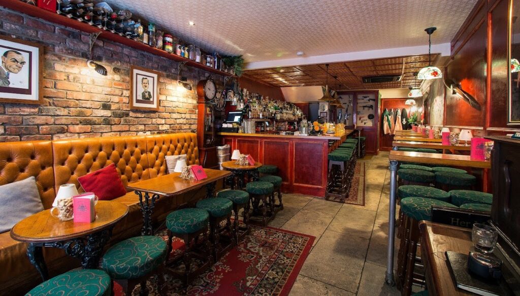 Her Majesty’s Secret Service (HMSS) is a secret cocktail bar on Whiteladies Road in Bristol